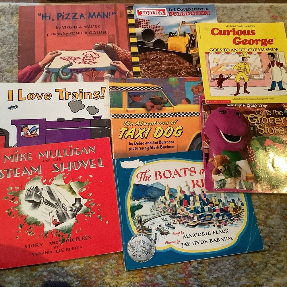 🛻 Community Helpers Themed Children Books 🍕